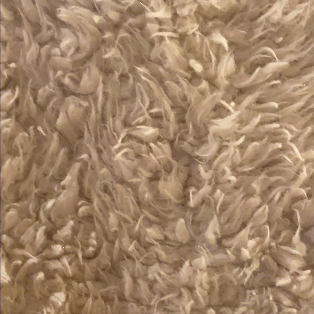 Super soft faux fur zip up vest - Picture 4 of 4